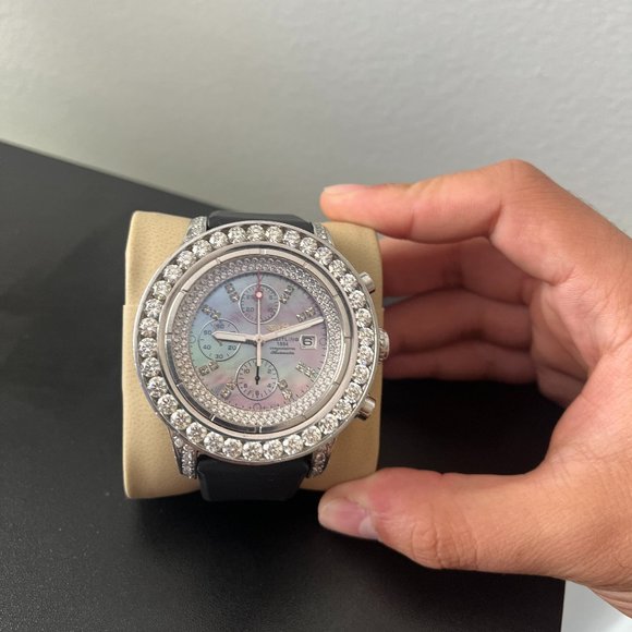 Men's Diamond Breitling Super Avenger Watch Mother of Pearl Dial Model A13370 - Picture 1 of 8